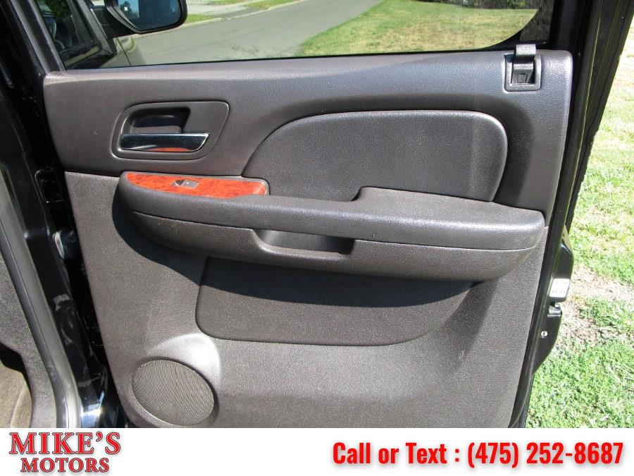 Used Chevrolet Suburban 4WD 4dr 1500 LT 2013 | Mike's Motors LLC. Stratford, Connecticut Used Chevrolet Suburban 4WD 4dr 1500 LT 2013 | Mike's Motors LLC. Stratford, Connecticut