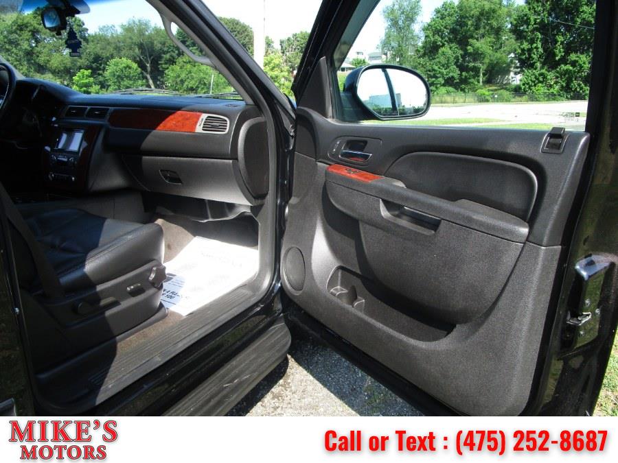 Used Chevrolet Suburban 4WD 4dr 1500 LT 2013 | Mike's Motors LLC. Stratford, Connecticut Used Chevrolet Suburban 4WD 4dr 1500 LT 2013 | Mike's Motors LLC. Stratford, Connecticut