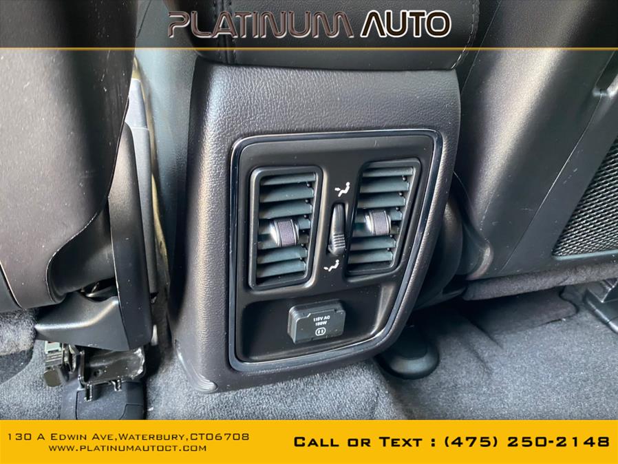 2011 Jeep Grand Cherokee 4WD 4dr Laredo, available for sale in Waterbury, Connecticut | Platinum Auto Care. Waterbury, Connecticut 2011 Jeep Grand Cherokee 4WD 4dr Laredo, available for sale in Waterbury, Connecticut | Platinum Auto Care. Waterbury, Connecticut