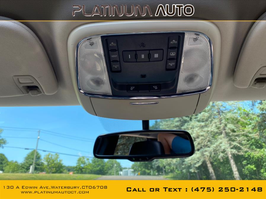 2011 Jeep Grand Cherokee 4WD 4dr Laredo, available for sale in Waterbury, Connecticut | Platinum Auto Care. Waterbury, Connecticut 2011 Jeep Grand Cherokee 4WD 4dr Laredo, available for sale in Waterbury, Connecticut | Platinum Auto Care. Waterbury, Connecticut
