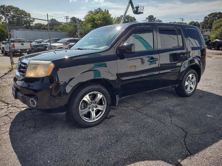 2012 Honda Pilot 4WD 4dr EX-L w/Navi, available for sale in Milford, Connecticut | Dealertown Auto Wholesalers. Milford, Connecticut 2012 Honda Pilot 4WD 4dr EX-L w/Navi, available for sale in Milford, Connecticut | Dealertown Auto Wholesalers. Milford, Connecticut