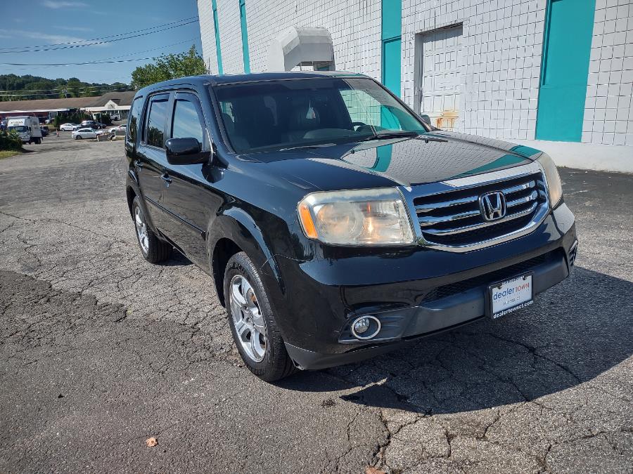 2012 Honda Pilot 4WD 4dr EX-L w/Navi, available for sale in Milford, Connecticut | Dealertown Auto Wholesalers. Milford, Connecticut 2012 Honda Pilot 4WD 4dr EX-L w/Navi, available for sale in Milford, Connecticut | Dealertown Auto Wholesalers. Milford, Connecticut