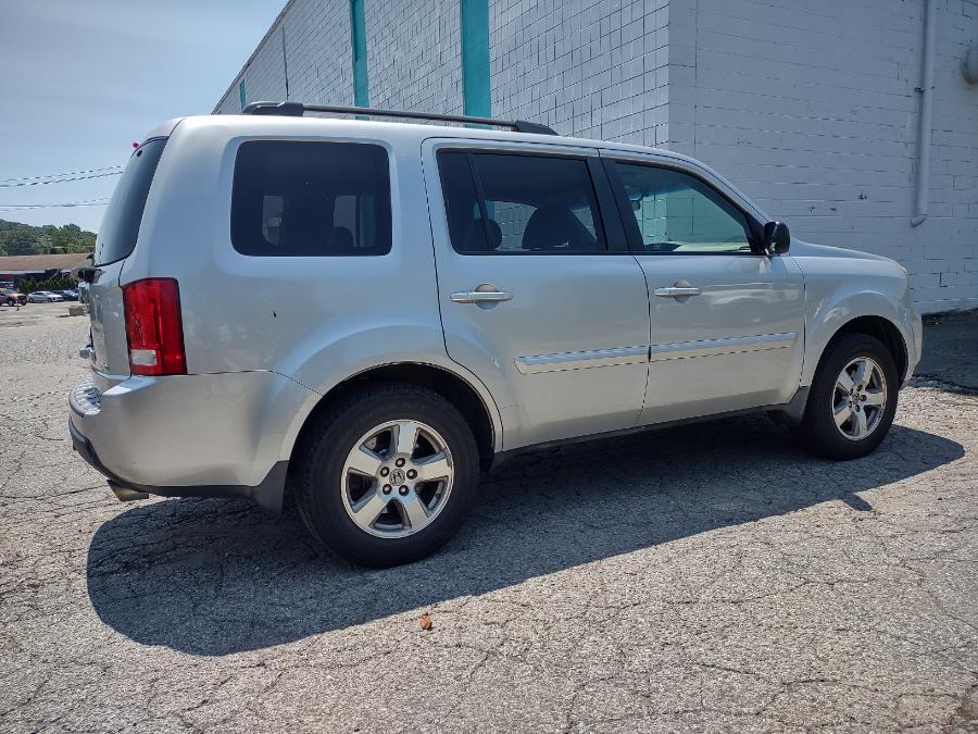 Used Honda Pilot 4WD 4dr EX 2011 | Dealertown Auto Wholesalers. Milford, Connecticut Used Honda Pilot 4WD 4dr EX 2011 | Dealertown Auto Wholesalers. Milford, Connecticut