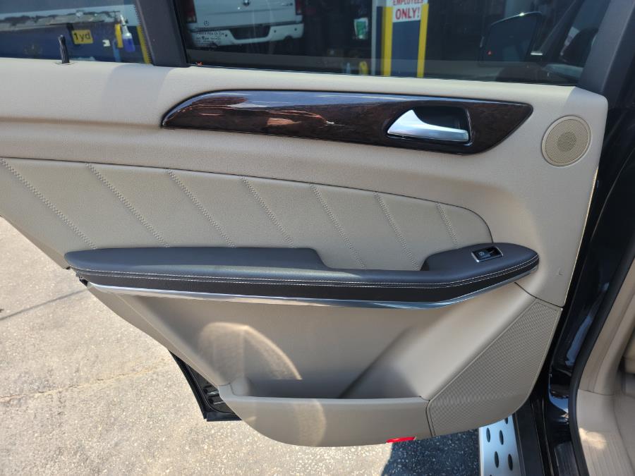Used Mercedes-Benz GL-Class 4MATIC 4dr GL 450 2013 | Eugen's Auto Sales & Repairs. Philadelphia, Pennsylvania Used Mercedes-Benz GL-Class 4MATIC 4dr GL 450 2013 | Eugen's Auto Sales & Repairs. Philadelphia, Pennsylvania