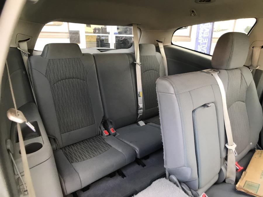 Used Chevrolet Traverse LS 2017 | Prestige Auto Cars LLC. New Britain, Connecticut Used Chevrolet Traverse LS 2017 | Prestige Auto Cars LLC. New Britain, Connecticut