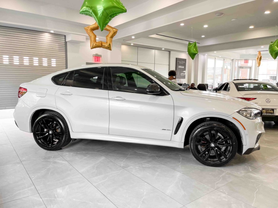 2018 BMW X6 xDrive35i Sports Activity Coupe, available for sale in Franklin Square, New York | Luxury Motor Club. Franklin Square, New York 2018 BMW X6 xDrive35i Sports Activity Coupe, available for sale in Franklin Square, New York | Luxury Motor Club. Franklin Square, New York