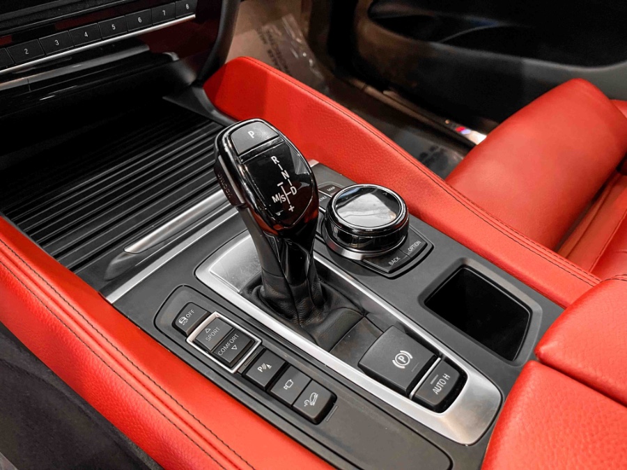 2018 BMW X6 xDrive35i Sports Activity Coupe, available for sale in Franklin Square, New York | Luxury Motor Club. Franklin Square, New York 2018 BMW X6 xDrive35i Sports Activity Coupe, available for sale in Franklin Square, New York | Luxury Motor Club. Franklin Square, New York