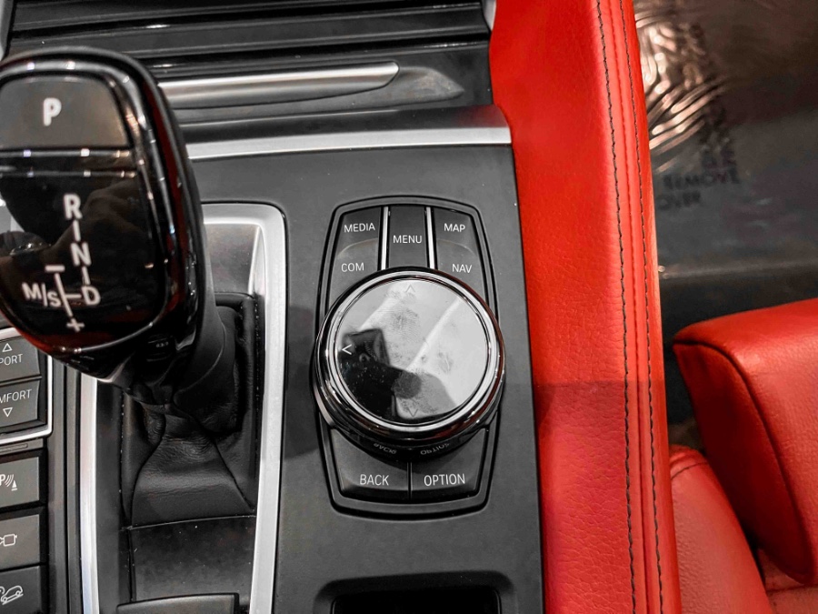 2018 BMW X6 xDrive35i Sports Activity Coupe, available for sale in Franklin Square, New York | Luxury Motor Club. Franklin Square, New York 2018 BMW X6 xDrive35i Sports Activity Coupe, available for sale in Franklin Square, New York | Luxury Motor Club. Franklin Square, New York