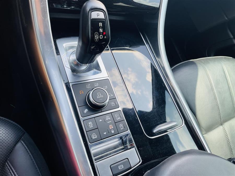 Used Land Rover Range Rover Sport Td6 Diesel HSE 2017 | Northshore Motors. Syosset , New York Used Land Rover Range Rover Sport Td6 Diesel HSE 2017 | Northshore Motors. Syosset , New York