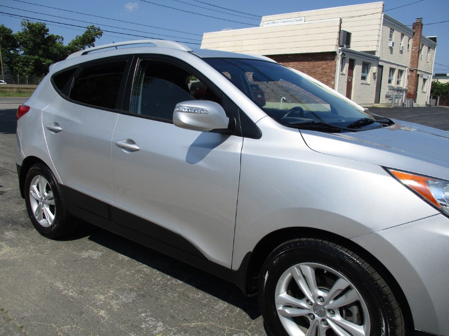 2012 Hyundai Tucson AWD 4dr Auto GLS, available for sale in West Babylon, New York | New Gen Auto Group. West Babylon, New York 2012 Hyundai Tucson AWD 4dr Auto GLS, available for sale in West Babylon, New York | New Gen Auto Group. West Babylon, New York