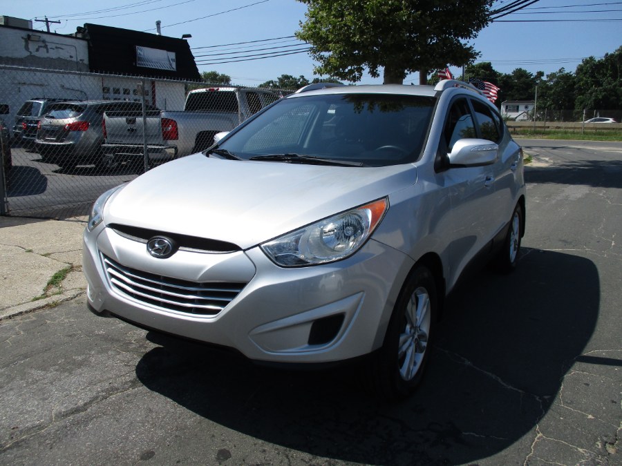 2012 Hyundai Tucson AWD 4dr Auto GLS, available for sale in West Babylon, New York | New Gen Auto Group. West Babylon, New York 2012 Hyundai Tucson AWD 4dr Auto GLS, available for sale in West Babylon, New York | New Gen Auto Group. West Babylon, New York