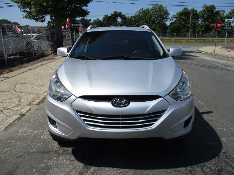 2012 Hyundai Tucson AWD 4dr Auto GLS, available for sale in West Babylon, New York | New Gen Auto Group. West Babylon, New York 2012 Hyundai Tucson AWD 4dr Auto GLS, available for sale in West Babylon, New York | New Gen Auto Group. West Babylon, New York