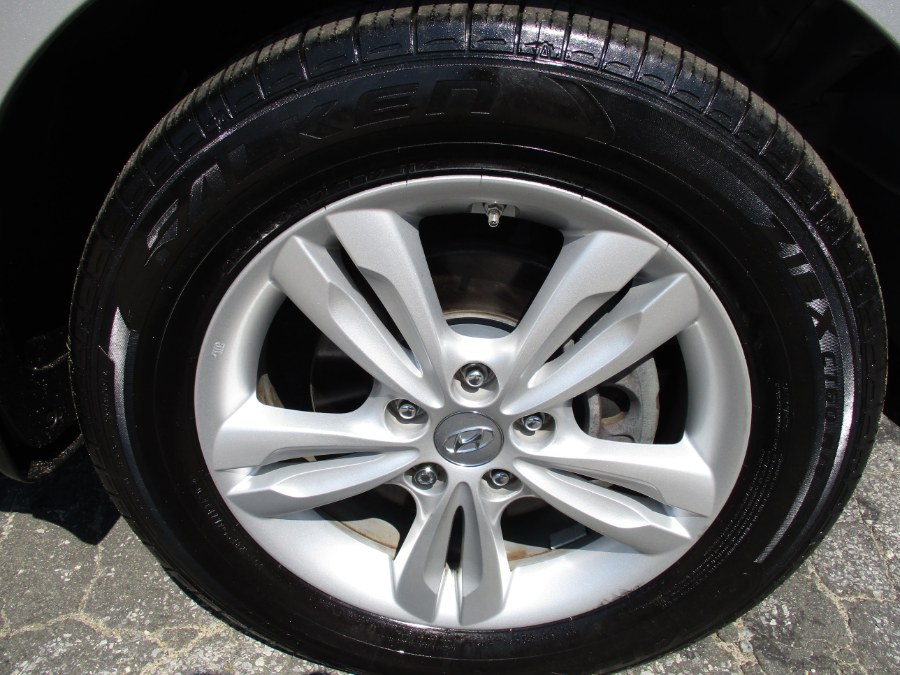 2012 Hyundai Tucson AWD 4dr Auto GLS, available for sale in West Babylon, New York | New Gen Auto Group. West Babylon, New York 2012 Hyundai Tucson AWD 4dr Auto GLS, available for sale in West Babylon, New York | New Gen Auto Group. West Babylon, New York