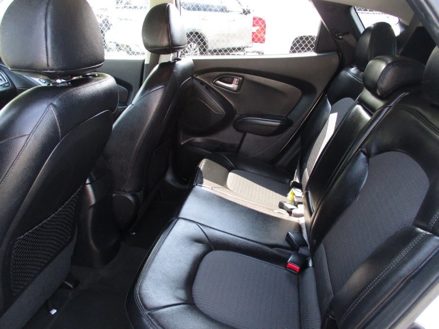 2012 Hyundai Tucson AWD 4dr Auto GLS, available for sale in West Babylon, New York | New Gen Auto Group. West Babylon, New York 2012 Hyundai Tucson AWD 4dr Auto GLS, available for sale in West Babylon, New York | New Gen Auto Group. West Babylon, New York