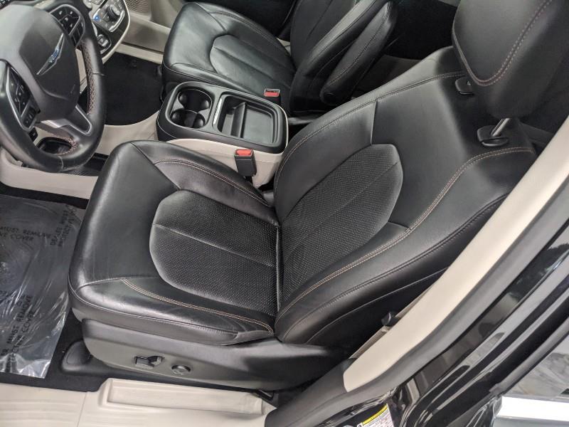 Used Chrysler Pacifica Touring L 2018 | Car Revolution. Maple Shade, New Jersey Used Chrysler Pacifica Touring L 2018 | Car Revolution. Maple Shade, New Jersey