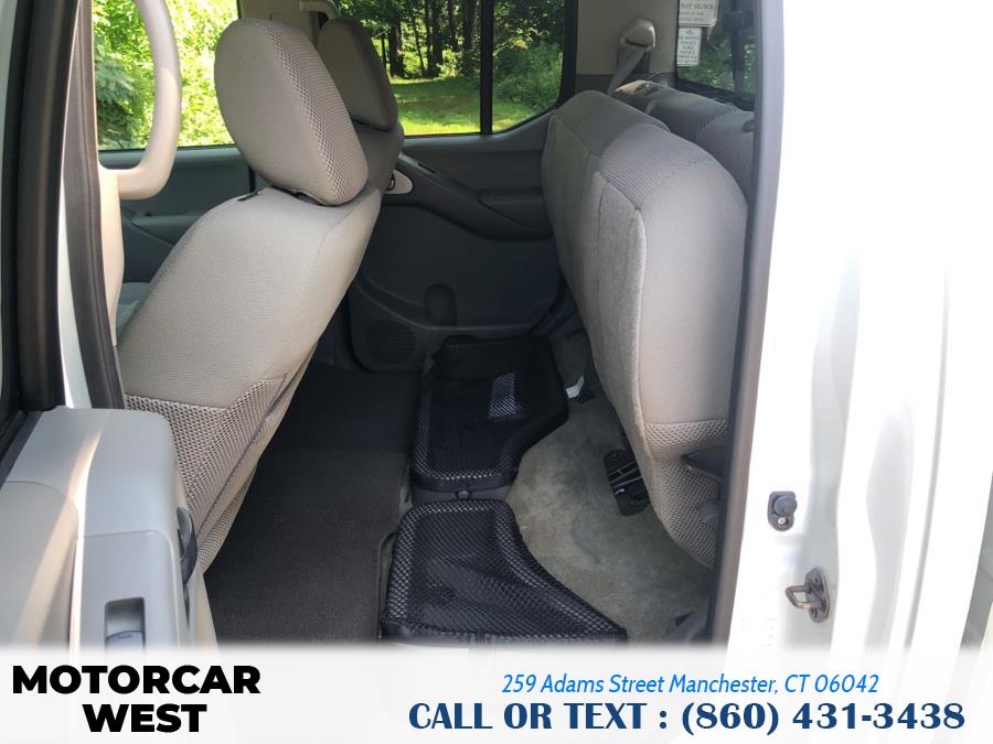 Used Nissan Frontier 4WD Crew Cab SWB Auto SV 2016 | Motorcar West. Manchester, Connecticut Used Nissan Frontier 4WD Crew Cab SWB Auto SV 2016 | Motorcar West. Manchester, Connecticut