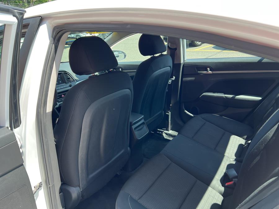 2018 Hyundai Elantra SEL 2.0L Auto, available for sale in Waterbury, Connecticut | National Auto Brokers, Inc.. Waterbury, Connecticut 2018 Hyundai Elantra SEL 2.0L Auto, available for sale in Waterbury, Connecticut | National Auto Brokers, Inc.. Waterbury, Connecticut
