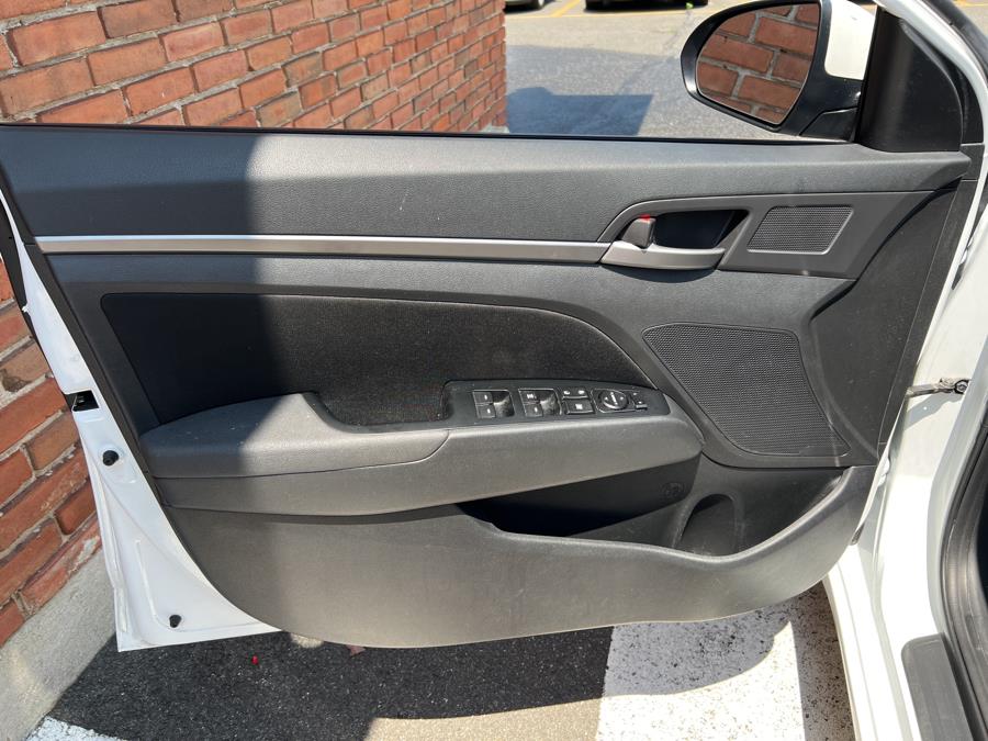 2018 Hyundai Elantra SEL 2.0L Auto, available for sale in Waterbury, Connecticut | National Auto Brokers, Inc.. Waterbury, Connecticut 2018 Hyundai Elantra SEL 2.0L Auto, available for sale in Waterbury, Connecticut | National Auto Brokers, Inc.. Waterbury, Connecticut