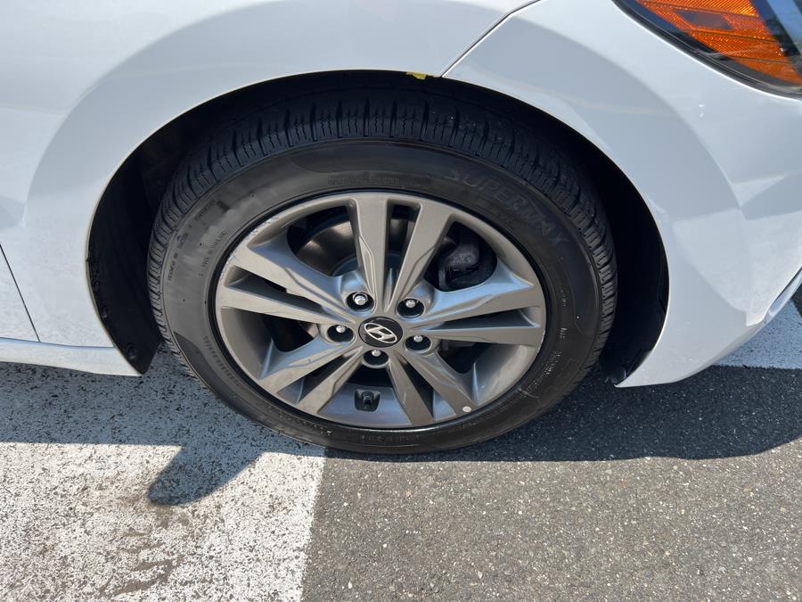 2018 Hyundai Elantra SEL 2.0L Auto, available for sale in Waterbury, Connecticut | National Auto Brokers, Inc.. Waterbury, Connecticut 2018 Hyundai Elantra SEL 2.0L Auto, available for sale in Waterbury, Connecticut | National Auto Brokers, Inc.. Waterbury, Connecticut