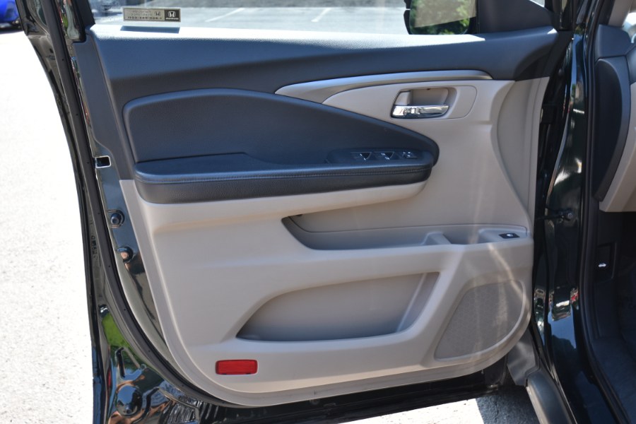 Used Honda Pilot LX AWD 2018 | Highline Car Connection. Waterbury, Connecticut Used Honda Pilot LX AWD 2018 | Highline Car Connection. Waterbury, Connecticut