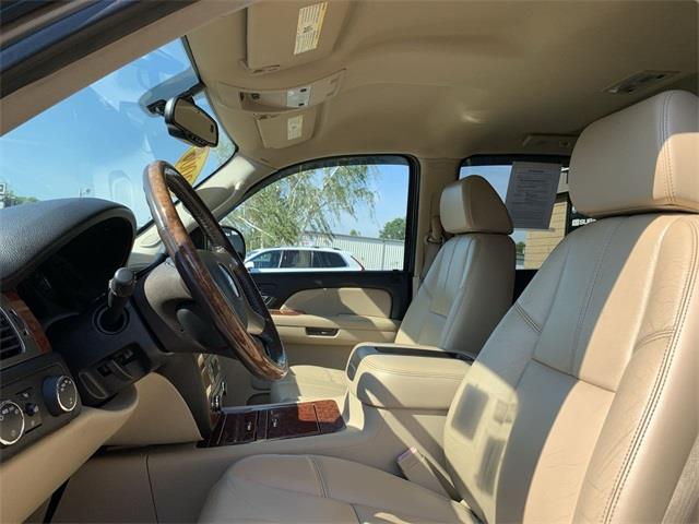 Used Chevrolet Avalanche 1500 LTZ 2007 | Wiz Leasing Inc. Stratford, Connecticut Used Chevrolet Avalanche 1500 LTZ 2007 | Wiz Leasing Inc. Stratford, Connecticut