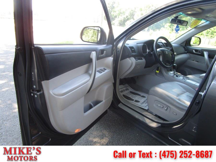 Used Toyota Highlander 4WD 4dr Sport 2008 | Mike's Motors LLC. Stratford, Connecticut Used Toyota Highlander 4WD 4dr Sport 2008 | Mike's Motors LLC. Stratford, Connecticut