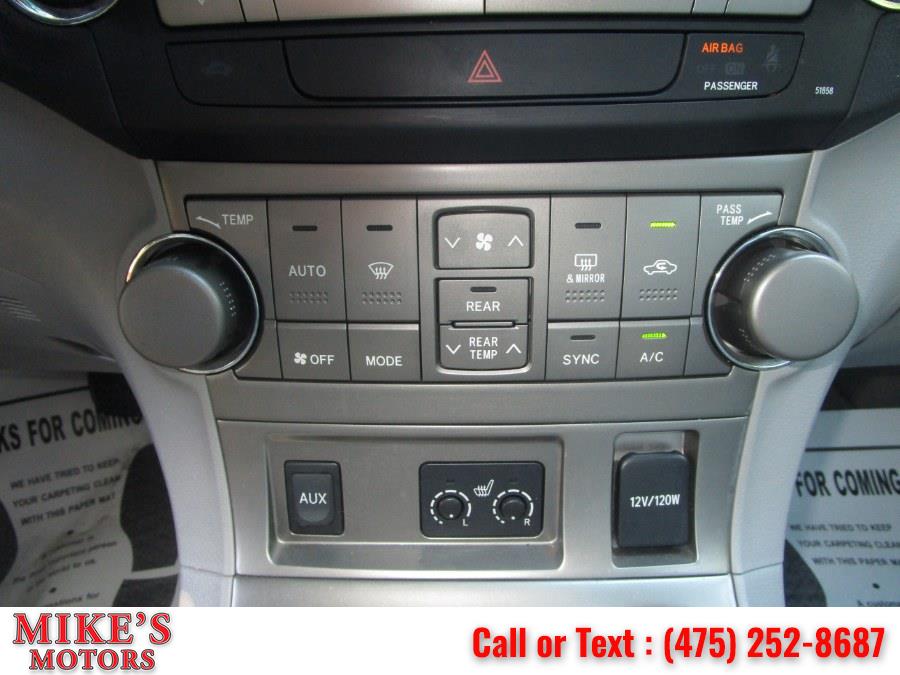Used Toyota Highlander 4WD 4dr Sport 2008 | Mike's Motors LLC. Stratford, Connecticut Used Toyota Highlander 4WD 4dr Sport 2008 | Mike's Motors LLC. Stratford, Connecticut