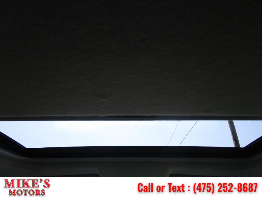 Used Toyota Highlander 4WD 4dr Sport 2008 | Mike's Motors LLC. Stratford, Connecticut Used Toyota Highlander 4WD 4dr Sport 2008 | Mike's Motors LLC. Stratford, Connecticut