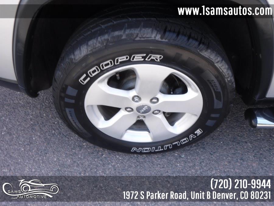 2011 Jeep Grand Cherokee RWD 4dr Laredo, available for sale in Denver, Colorado | Sam's Automotive. Denver, Colorado 2011 Jeep Grand Cherokee RWD 4dr Laredo, available for sale in Denver, Colorado | Sam's Automotive. Denver, Colorado