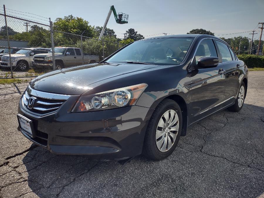 Used Honda Accord Sdn 4dr I4 Auto LX 2011 | Dealertown Auto Wholesalers. Milford, Connecticut Used Honda Accord Sdn 4dr I4 Auto LX 2011 | Dealertown Auto Wholesalers. Milford, Connecticut