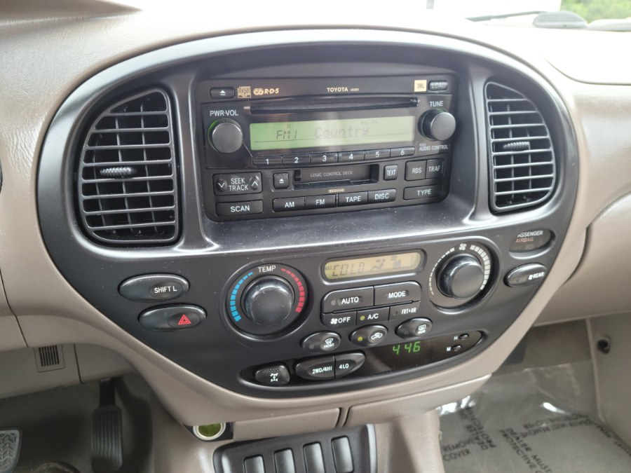 Used Toyota Sequoia SR5 4.7V8 4WD 3rd Raw W/Leather 2007 | Toro Auto. East Windsor, Connecticut Used Toyota Sequoia SR5 4.7V8 4WD 3rd Raw W/Leather 2007 | Toro Auto. East Windsor, Connecticut