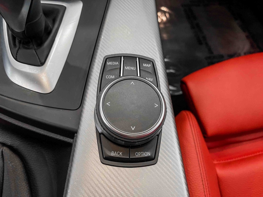 2018 BMW 3 Series 330i xDrive Sedan, available for sale in Franklin Square, New York | Luxury Motor Club. Franklin Square, New York 2018 BMW 3 Series 330i xDrive Sedan, available for sale in Franklin Square, New York | Luxury Motor Club. Franklin Square, New York
