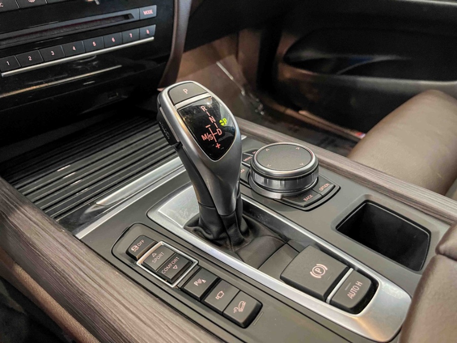 2018 BMW X5 xDrive35i Sports Activity Vehicle, available for sale in Franklin Square, New York | Luxury Motor Club. Franklin Square, New York 2018 BMW X5 xDrive35i Sports Activity Vehicle, available for sale in Franklin Square, New York | Luxury Motor Club. Franklin Square, New York