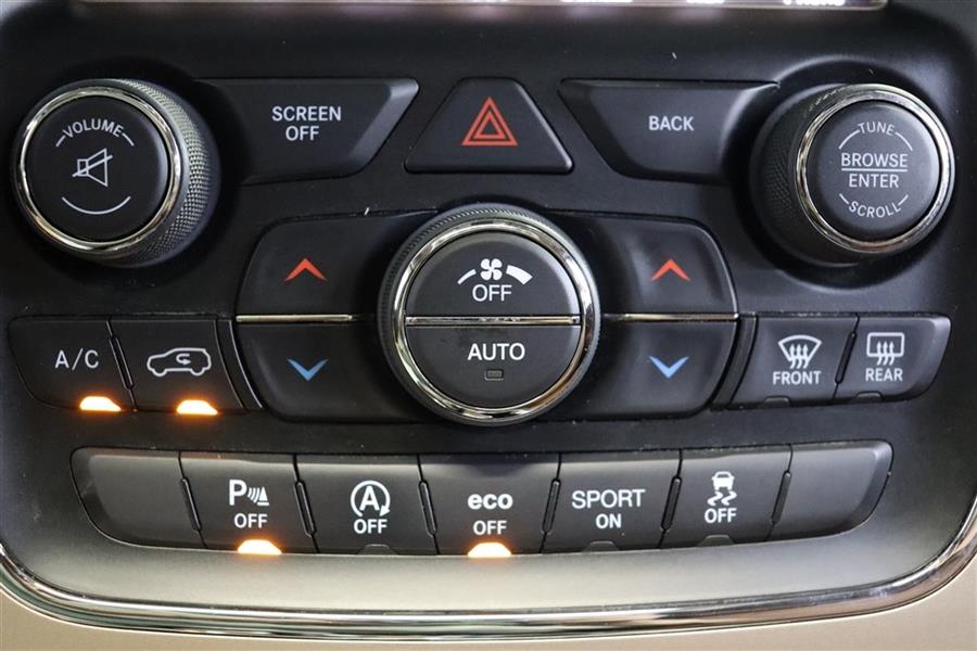 Used Jeep Grand Cherokee SUMMIT 2016 | Fast Track Motors. Paterson, New Jersey Used Jeep Grand Cherokee SUMMIT 2016 | Fast Track Motors. Paterson, New Jersey