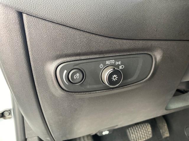 Used Chevrolet Equinox LS 2020 | Queens Auto Mall. Richmond Hill, New York Used Chevrolet Equinox LS 2020 | Queens Auto Mall. Richmond Hill, New York