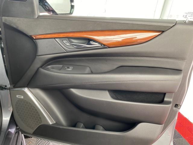 Used Cadillac Escalade Luxury 2018 | Queens Auto Mall. Richmond Hill, New York Used Cadillac Escalade Luxury 2018 | Queens Auto Mall. Richmond Hill, New York