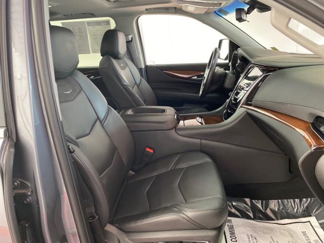 Used Cadillac Escalade Luxury 2018 | Queens Auto Mall. Richmond Hill, New York Used Cadillac Escalade Luxury 2018 | Queens Auto Mall. Richmond Hill, New York