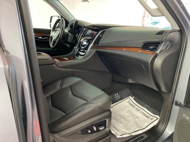 Used Cadillac Escalade Luxury 2018 | Queens Auto Mall. Richmond Hill, New York Used Cadillac Escalade Luxury 2018 | Queens Auto Mall. Richmond Hill, New York
