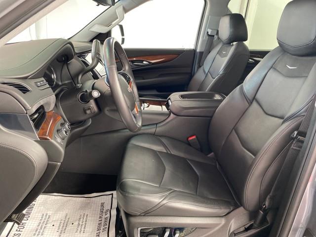 Used Cadillac Escalade Luxury 2018 | Queens Auto Mall. Richmond Hill, New York Used Cadillac Escalade Luxury 2018 | Queens Auto Mall. Richmond Hill, New York