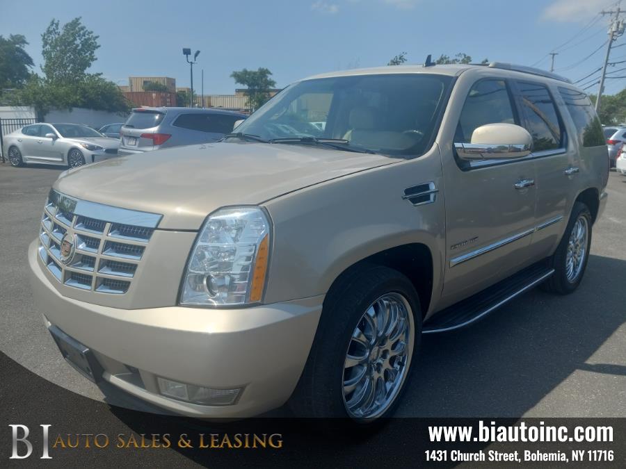 2011 Cadillac Escalade AWD 4dr Base, available for sale in Bohemia, New York | B I Auto Sales. Bohemia, New York