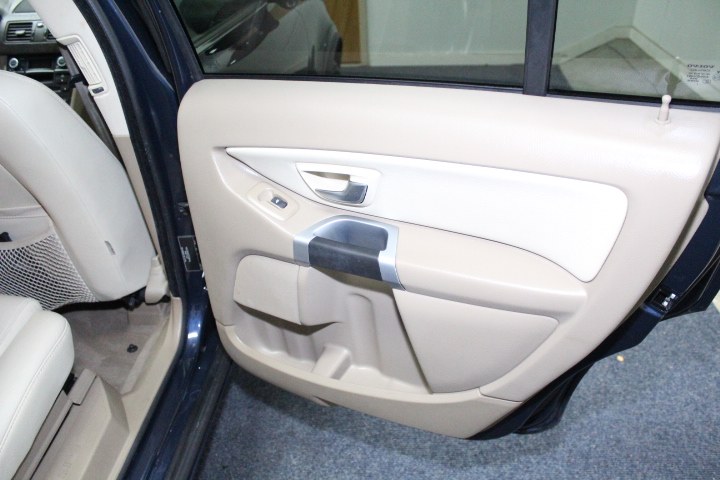 Used Volvo XC90 AWD 4dr Premier Plus 2013 | New England Auto Sales LLC. Plainville, Connecticut Used Volvo XC90 AWD 4dr Premier Plus 2013 | New England Auto Sales LLC. Plainville, Connecticut