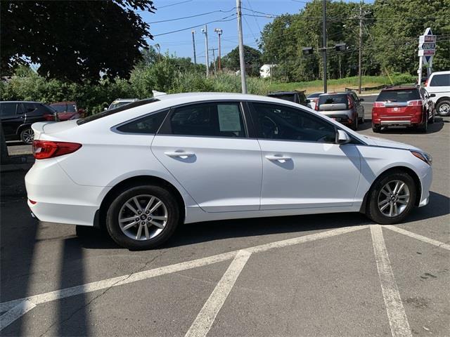 Used Hyundai Sonata SE 2015 | Wiz Leasing Inc. Stratford, Connecticut Used Hyundai Sonata SE 2015 | Wiz Leasing Inc. Stratford, Connecticut