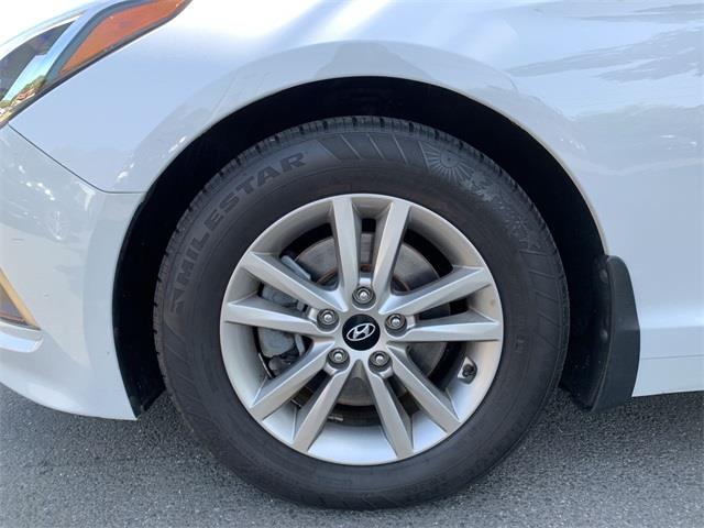 Used Hyundai Sonata SE 2015 | Wiz Leasing Inc. Stratford, Connecticut Used Hyundai Sonata SE 2015 | Wiz Leasing Inc. Stratford, Connecticut