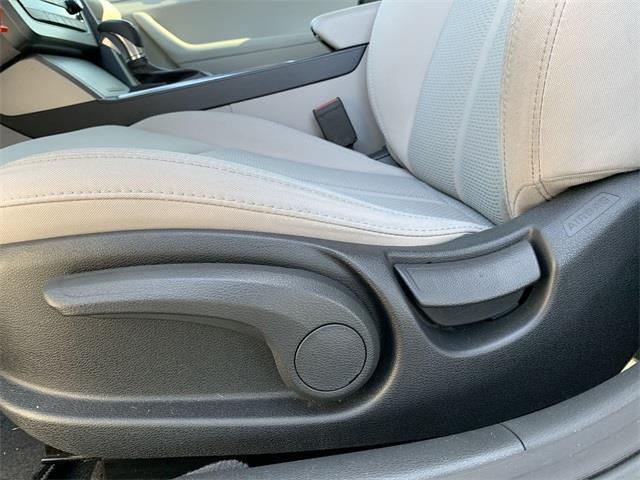 Used Hyundai Sonata SE 2015 | Wiz Leasing Inc. Stratford, Connecticut Used Hyundai Sonata SE 2015 | Wiz Leasing Inc. Stratford, Connecticut