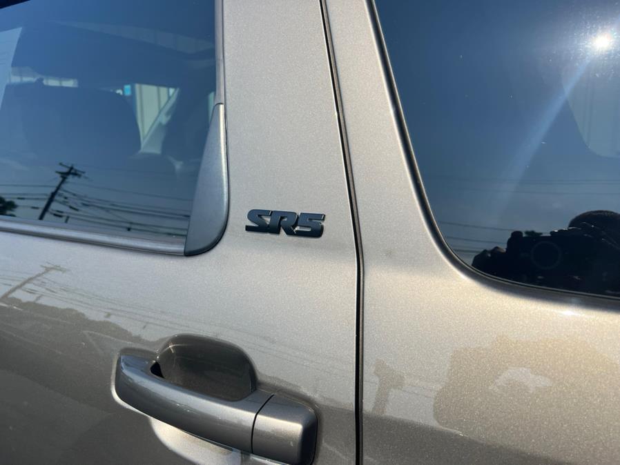 Used Toyota Sequoia 4WD 5.7L SR5 (Natl) 2015 | Century Auto And Truck. East Windsor, Connecticut Used Toyota Sequoia 4WD 5.7L SR5 (Natl) 2015 | Century Auto And Truck. East Windsor, Connecticut