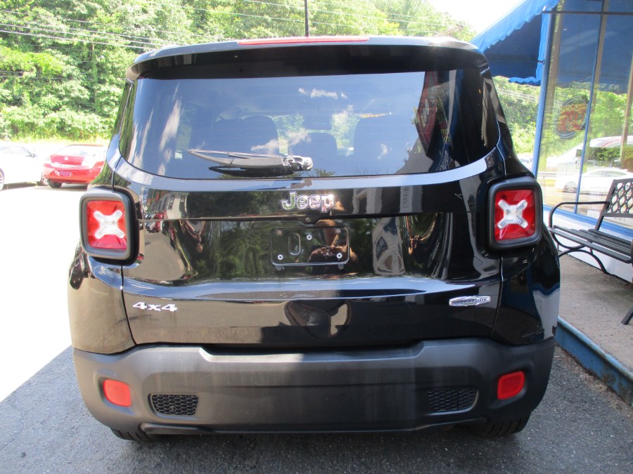 Used Jeep Renegade 4WD 4dr Latitude 2016 | Cos Central Auto. Meriden, Connecticut Used Jeep Renegade 4WD 4dr Latitude 2016 | Cos Central Auto. Meriden, Connecticut