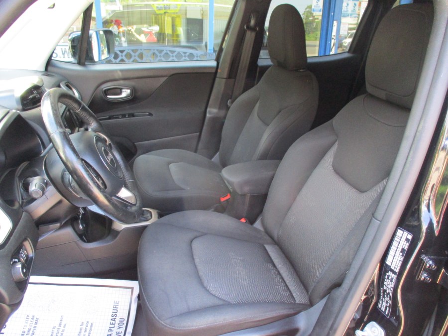 Used Jeep Renegade 4WD 4dr Latitude 2016 | Cos Central Auto. Meriden, Connecticut Used Jeep Renegade 4WD 4dr Latitude 2016 | Cos Central Auto. Meriden, Connecticut