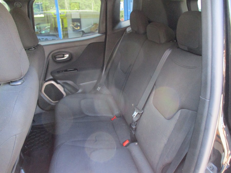Used Jeep Renegade 4WD 4dr Latitude 2016 | Cos Central Auto. Meriden, Connecticut Used Jeep Renegade 4WD 4dr Latitude 2016 | Cos Central Auto. Meriden, Connecticut