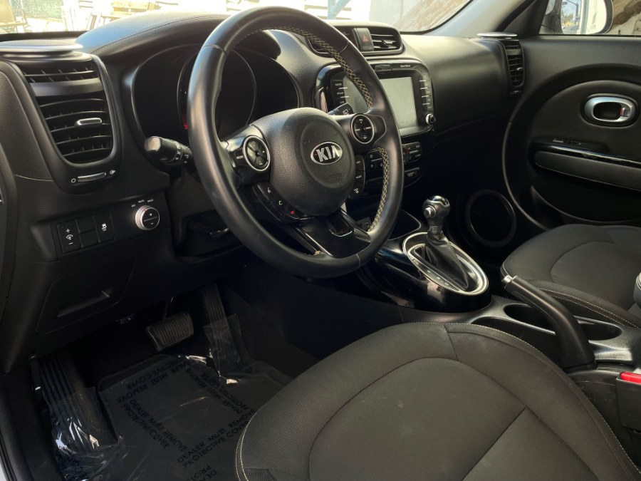 Used Kia Soul 5dr Wgn Auto + 2016 | Green Light Auto. Corona, California Used Kia Soul 5dr Wgn Auto + 2016 | Green Light Auto. Corona, California