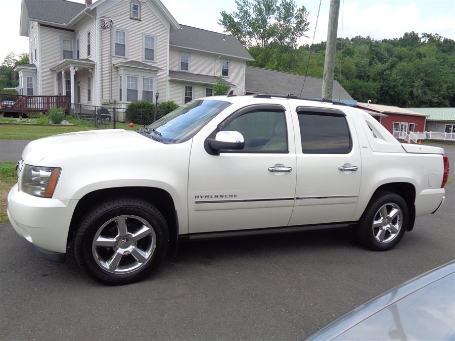 Used Chevrolet Avalanche 4WD Crew Cab LTZ 2011 | Country Auto Sales. Southwick, Massachusetts Used Chevrolet Avalanche 4WD Crew Cab LTZ 2011 | Country Auto Sales. Southwick, Massachusetts